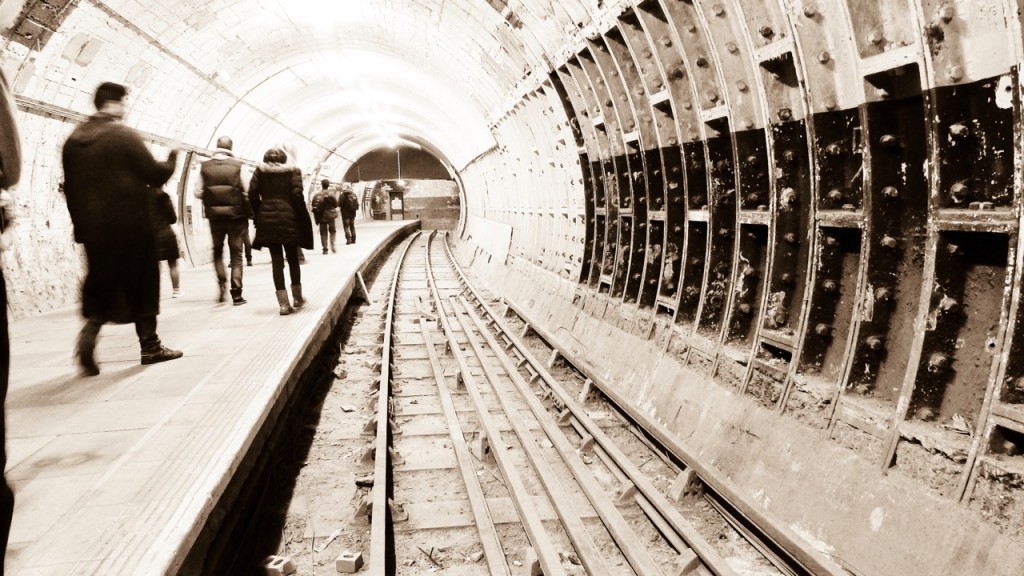 Fearing that the station would be little used, economy was sought during construction. Only one set of stairs & passages to the platforms were completed. The eastern platform was not used for trains from 1914 onwards.